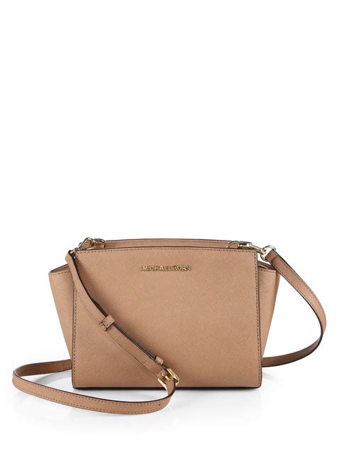 michael kors sac bandouliere selma|michael kors selma satchel.